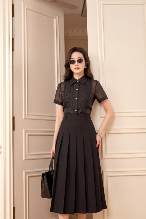 Sixdo Black Woven Flared Skirt